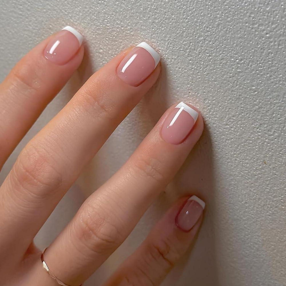Weiße French Tip Press On Nails - 24 Stück, Kurz & Quadratisch