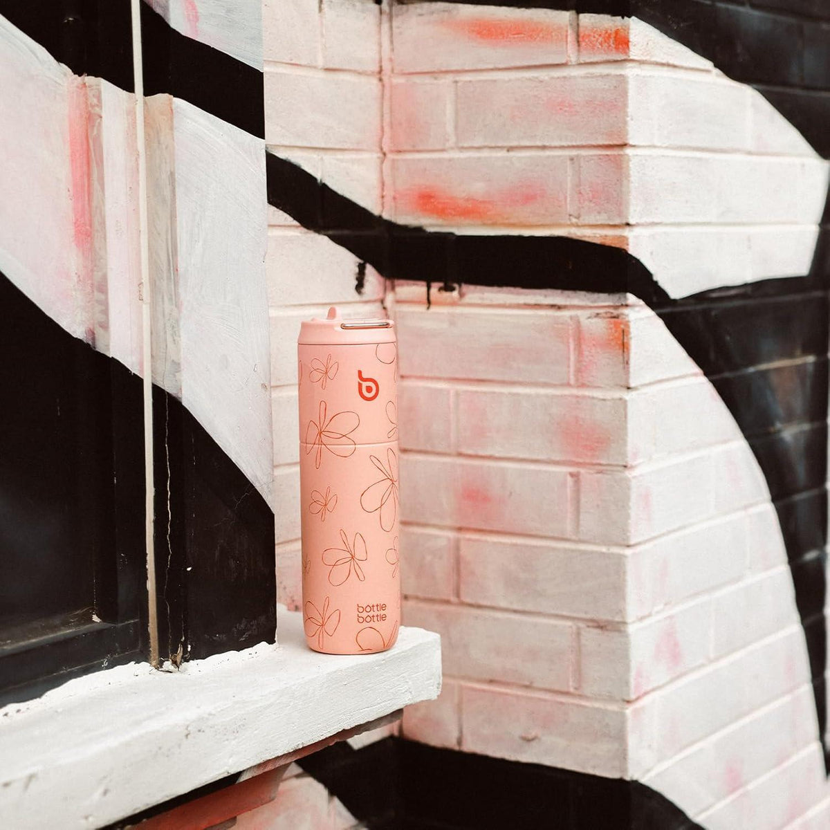 Isolierte Trinkflasche 680ml mit Strohhalm und Griff - BPA-frei, doppelwandig, auslaufsicher, gelbe Blumen