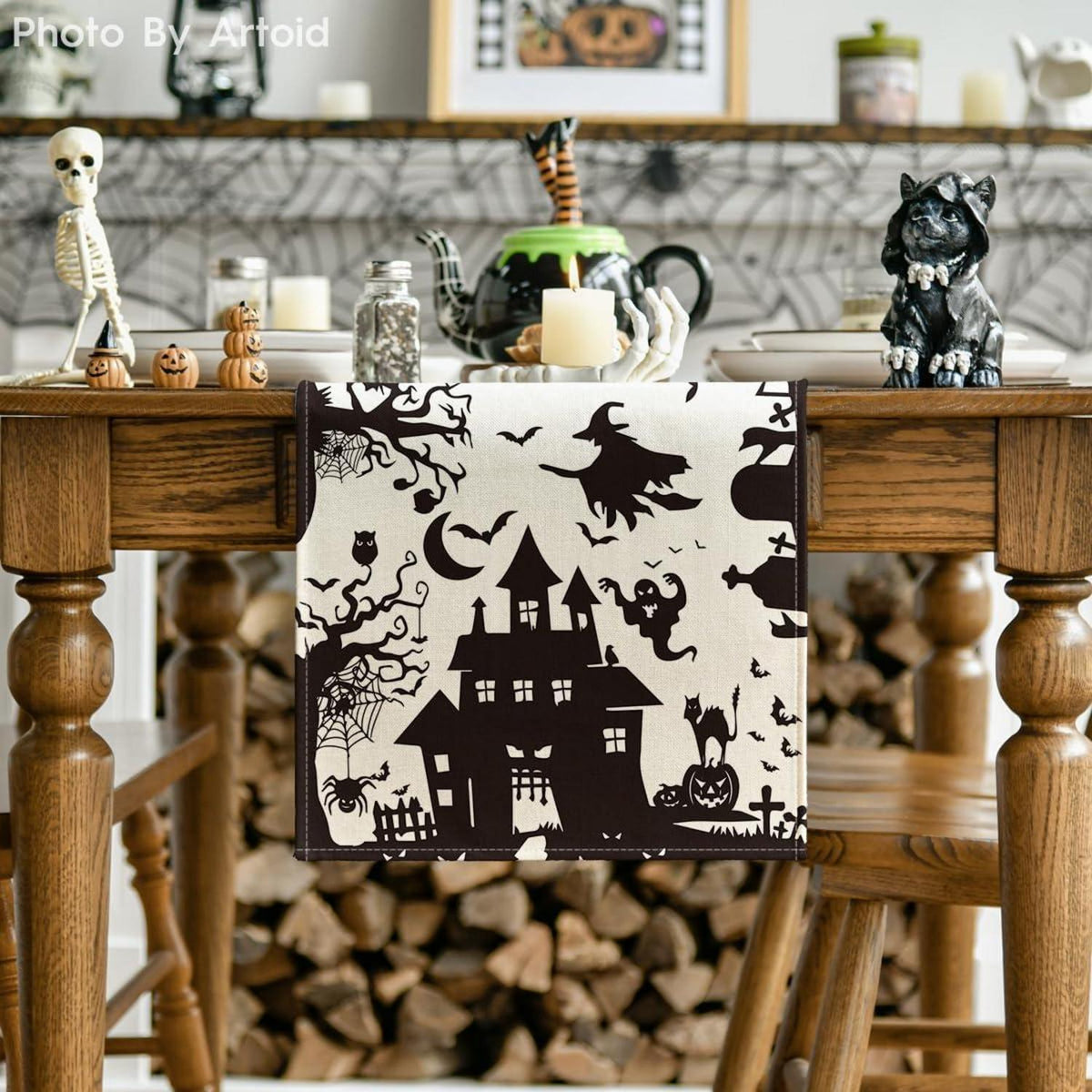 Halloween Tischläufer Schwarz-Weiß Spooky Witch 40x240 cm