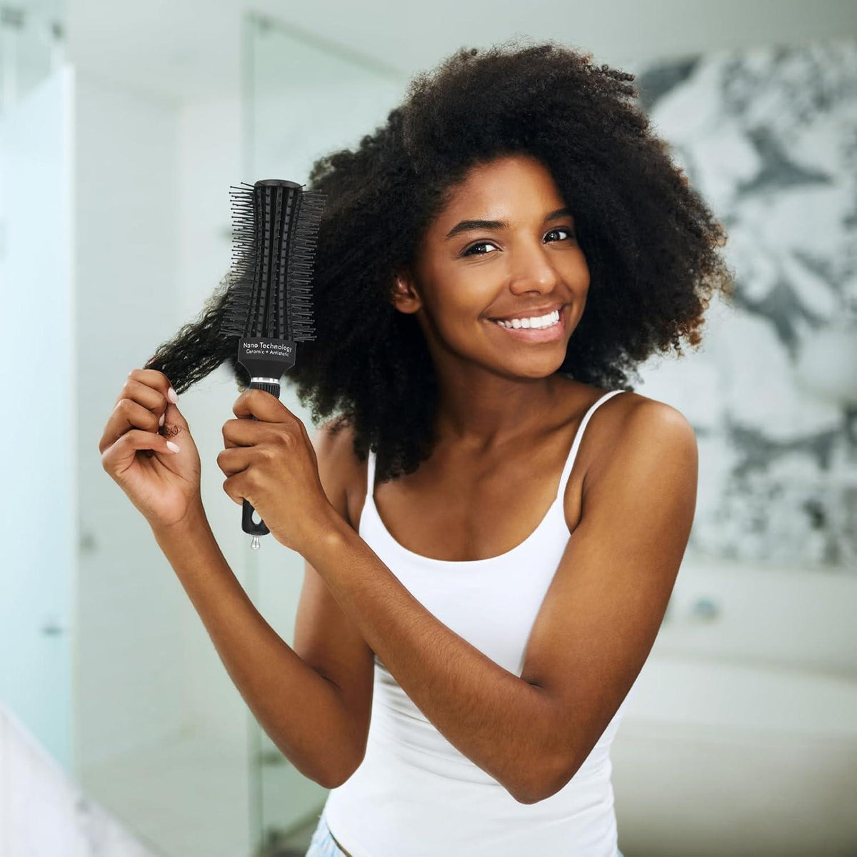Runde Haarbürste Nylonstifte, für Föhnen, Locken und Glanz