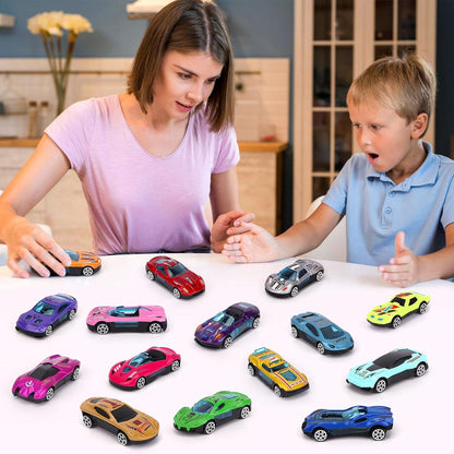 Adventskalender für Kinder 2024 24-tägiger Weihnachts Countdown Kalender mit Alloy Racing Car