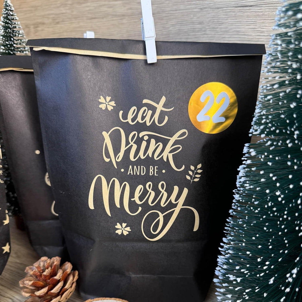 Adventskalender Tüten Schwarzgold Weihnachtskalender DIY Selbstbefüllen 24
