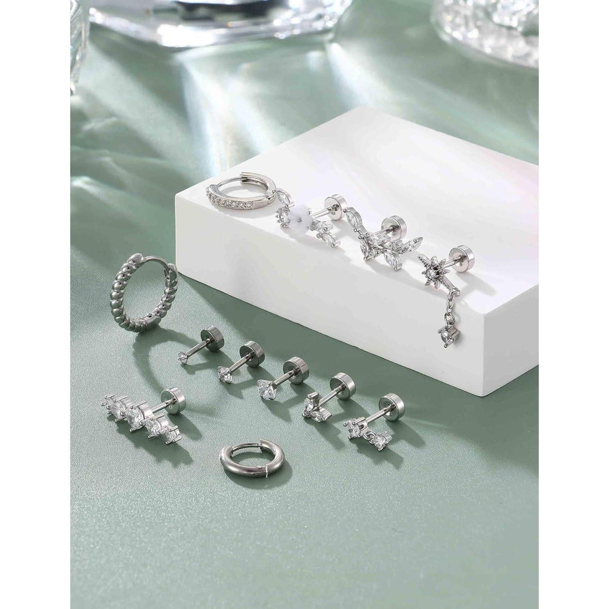 Helix Piercing Set Chirurgenstahl mit Zirkonia Blume | Gold & Silber