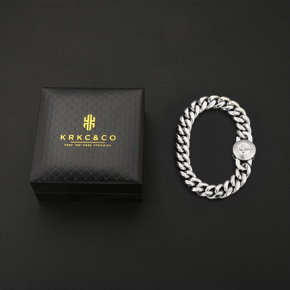 Herren Armband mit Löwe Kopf Totenkopf Verschluss 18K Gold beschichtet