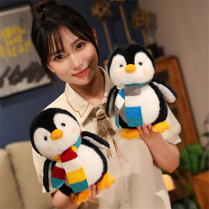 Pinguin Kuscheltier 23cm mit Halstuch - Flauschiges Stofftier Geschenk