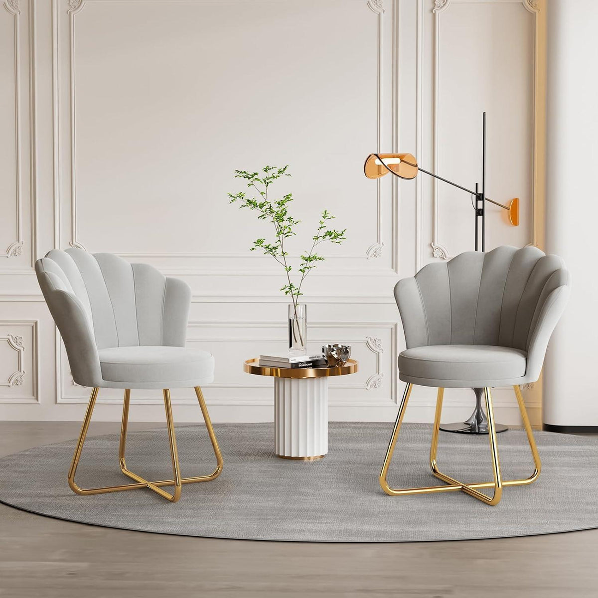 2er Set Samt Polstersessel mit Blütenlehne, goldene Metallbeine, Grau