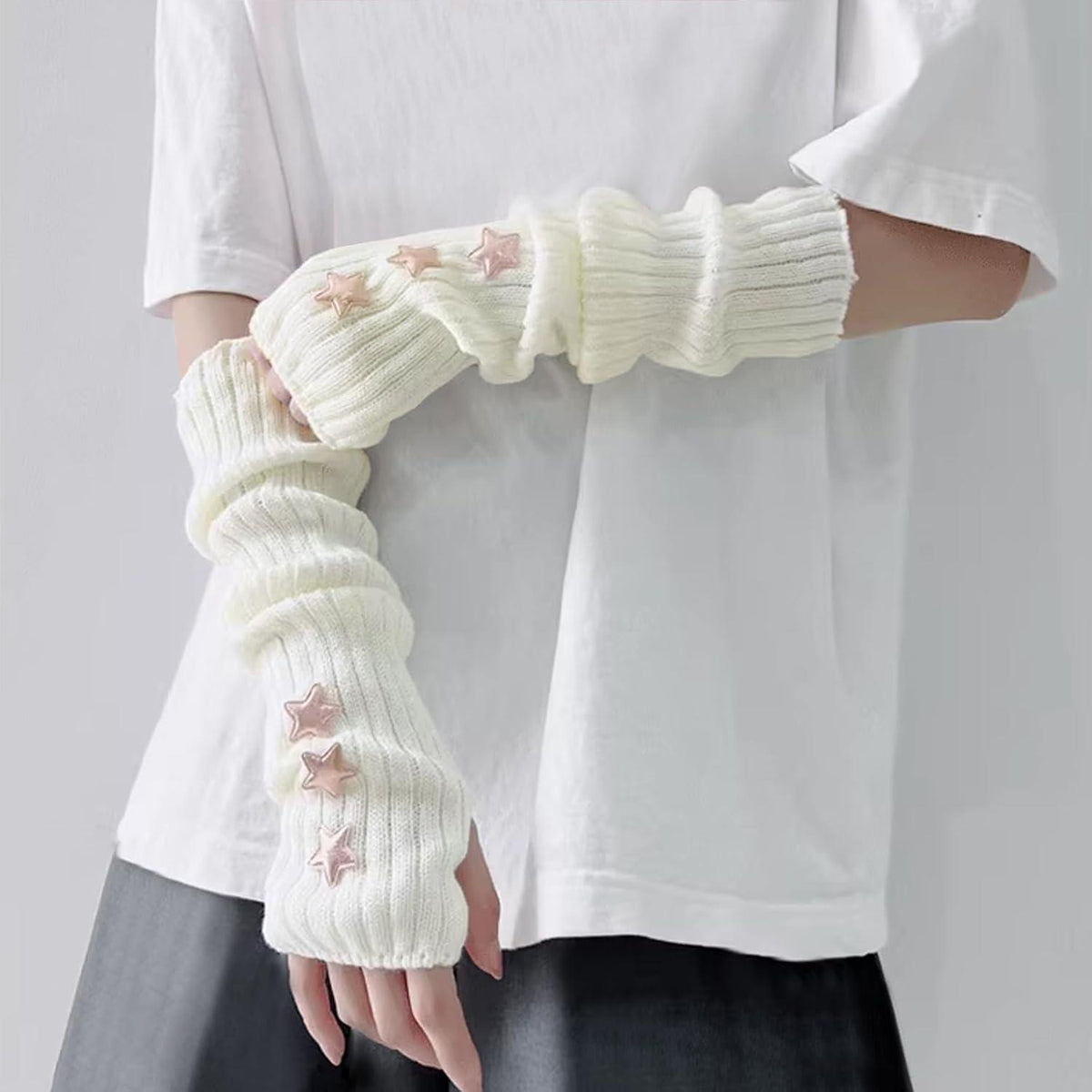 Fingerlose Strickarmstulpen mit Sternen – Y2K Handgelenkwärmer
