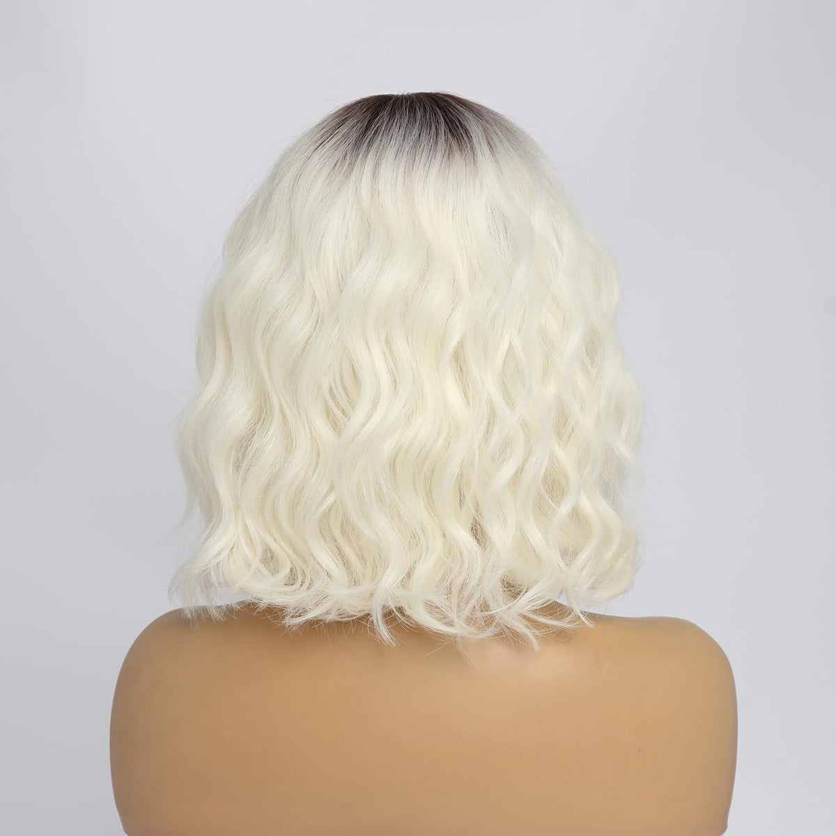 Platinblond Bob Perücke mit Pony – Wellige Damenperücke Schulterlang