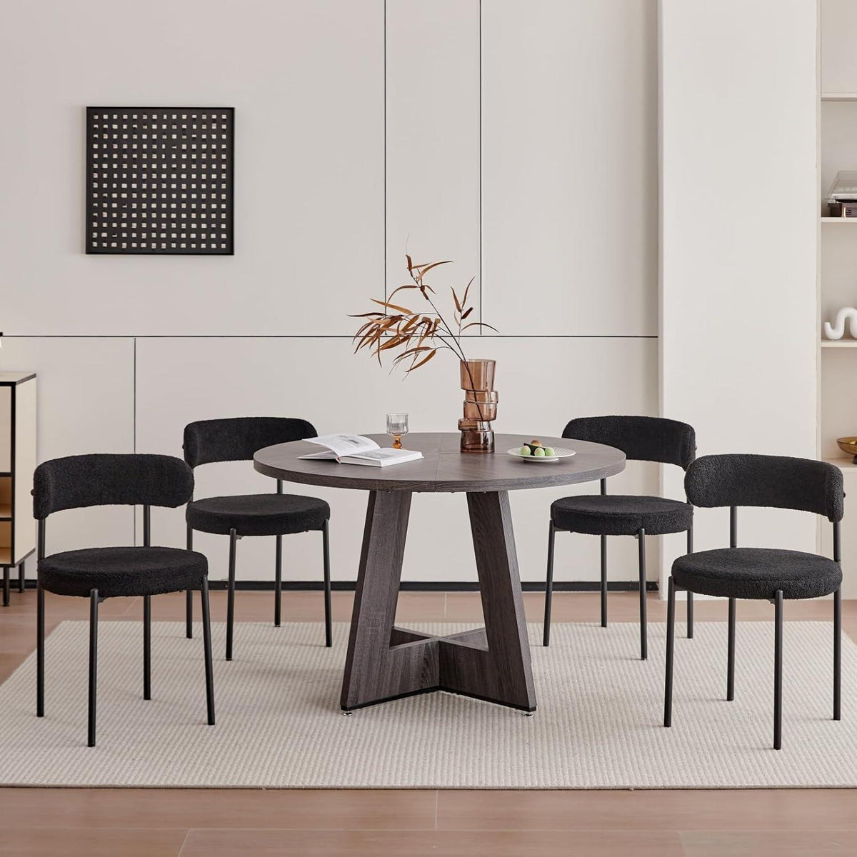 8 Esszimmerstühle Teddy-Samt Schwarz – Modern & Komfortabel