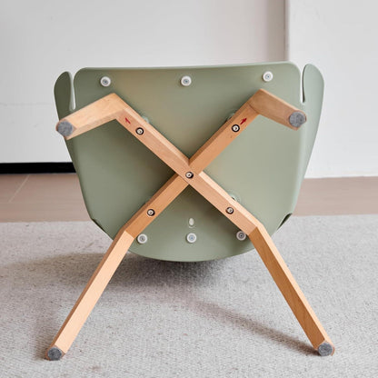8er-Set Skandinavische Esszimmerstühle mit Armlehnen, Hellgrün