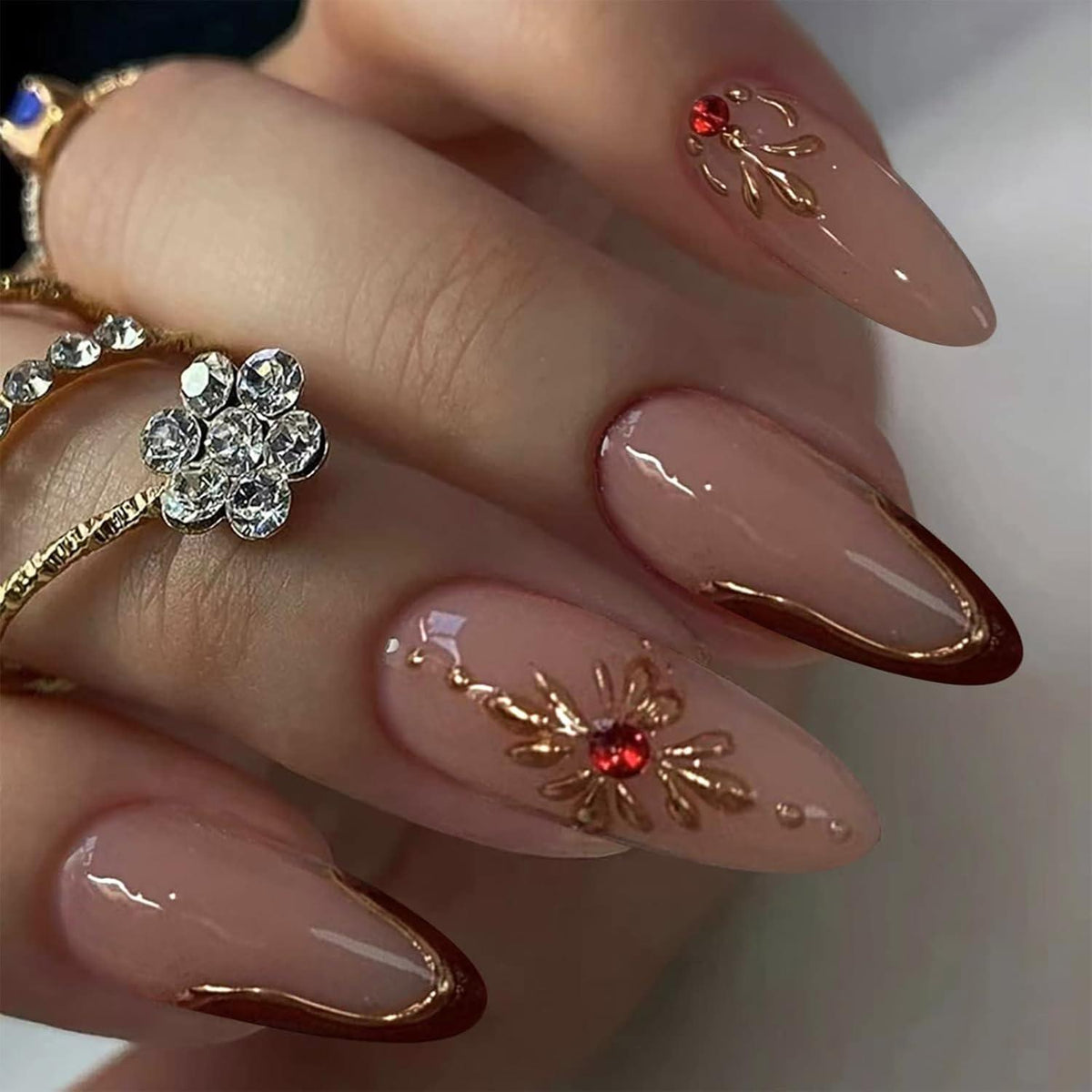 Rote Französische Spitze Mittel Mandel Falsche Nägel 3D Gold Chrom