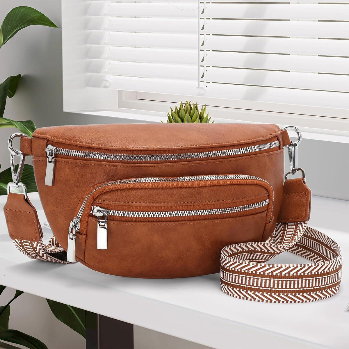 Sasrymnl Umhängetasche Damen Klein Beige Gürteltasche Vegan Leder