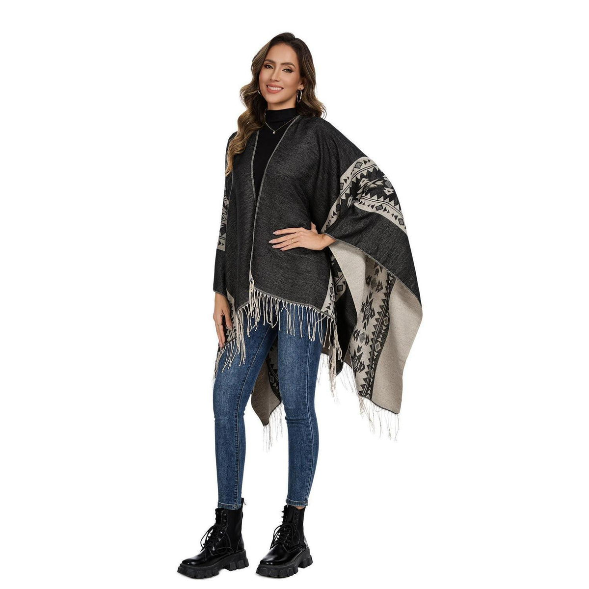 Poncho Damen Schwarz Beige – Kuscheliger Schal & Stola Einheitsgröße