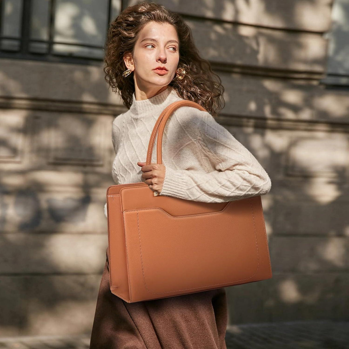 Große Damen Laptoptasche in Lederoptik mit Clutch, Braun