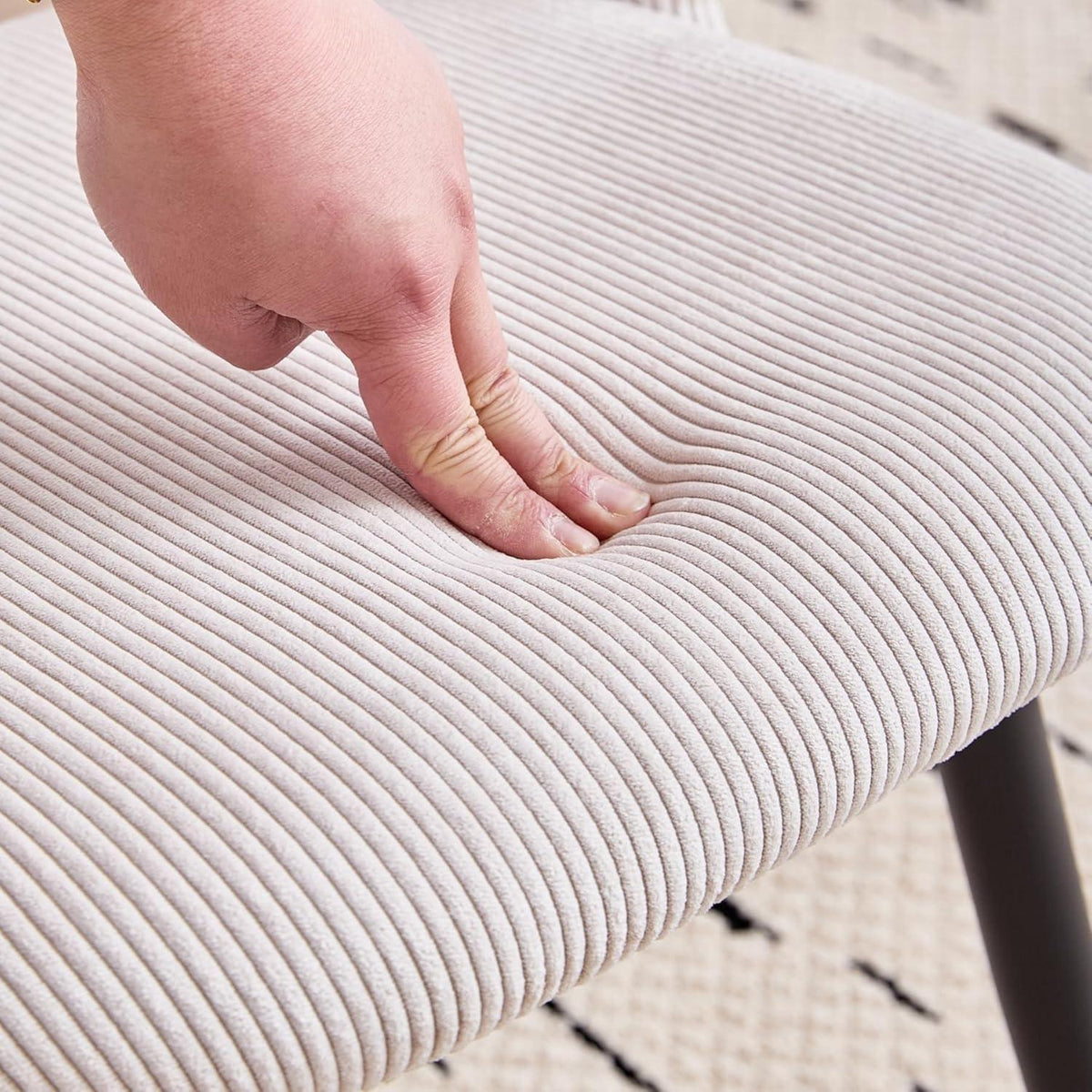 8 Esszimmerstühle mit Cordbezug, Beige – Bequem & Modern