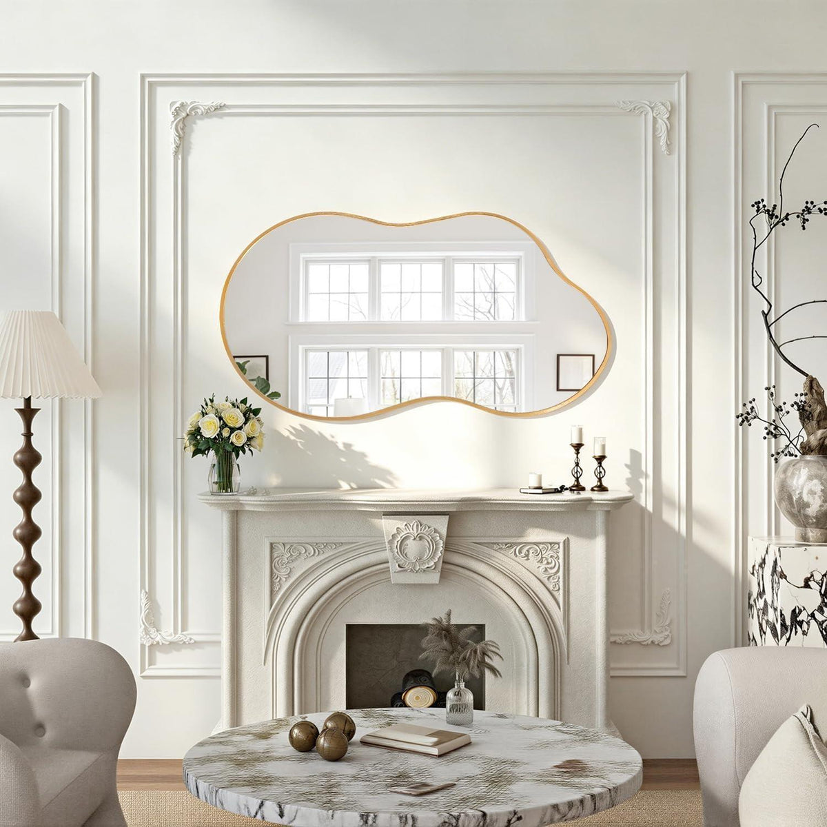 Großer Asymmetrischer Wandspiegel mit Goldrahmen – Modern & Dekorativ