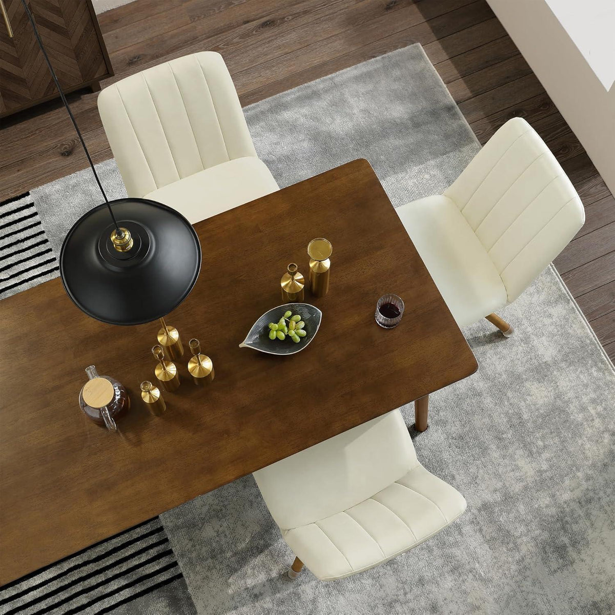 Beiger Mid Century Drehstuhl mit Eichenholzbeinen