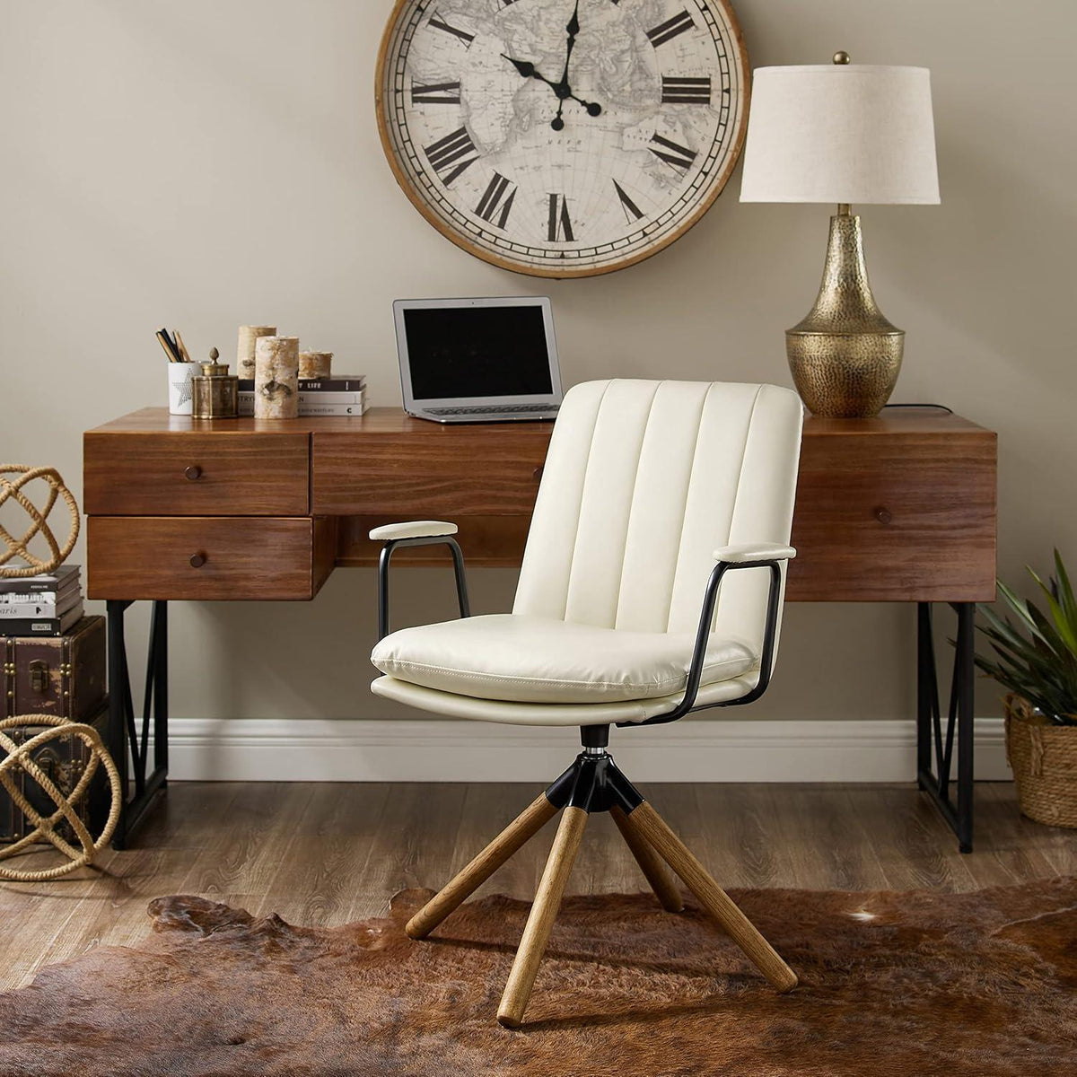 Beiger Mid Century Drehstuhl mit Eichenholzbeinen