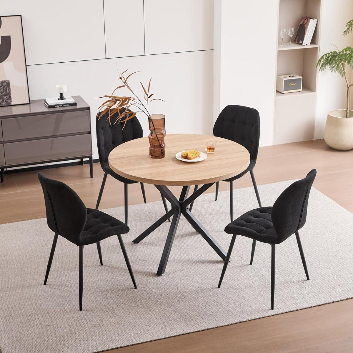 8 Esszimmerstühle Nordic Design, Schwarz & Metallbeine