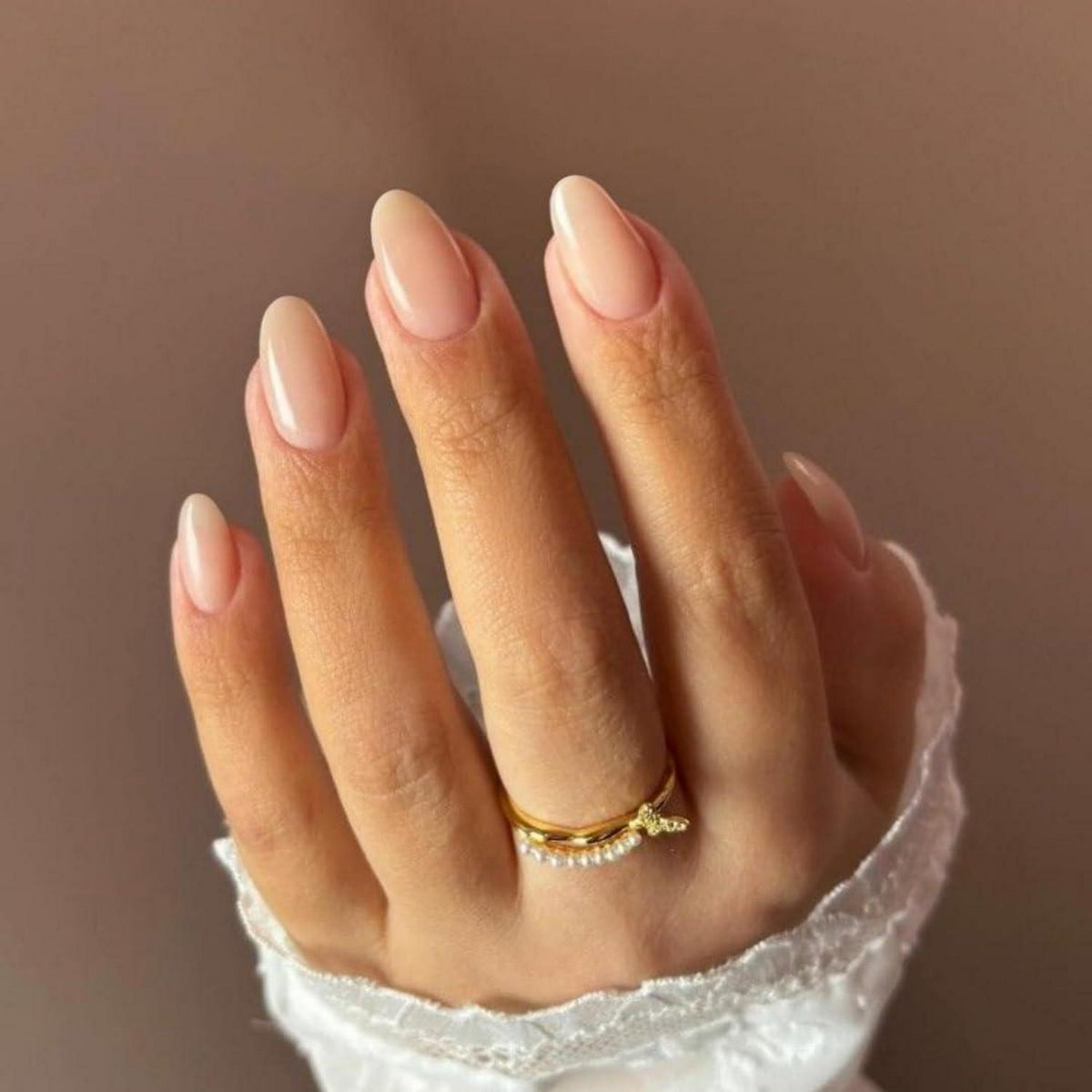 Beige Press On Nails Kurz – Mandelform, 24 Stück Set