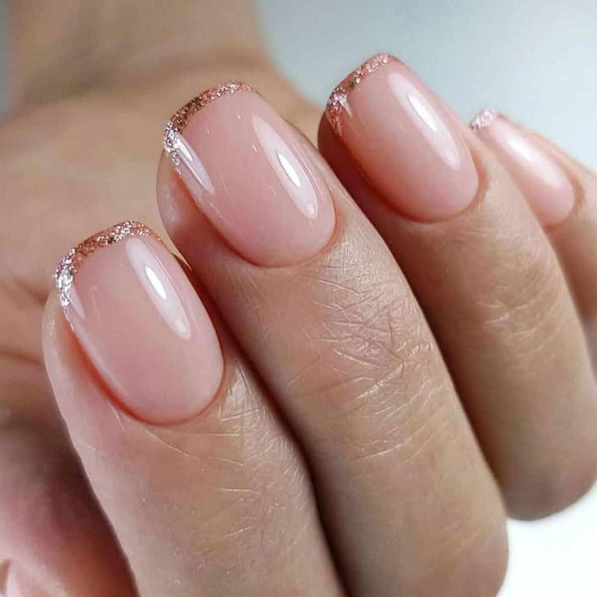 Rosa Press-On-Nägel mit French Tips & Glitzer – 24 Stück