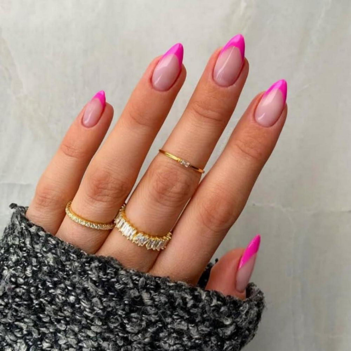 Press On Nails French Tip Heiß Rosa Mandel Kurz
