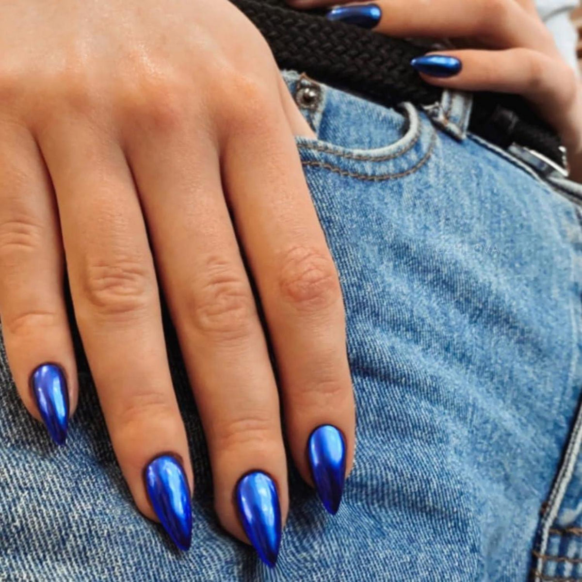 Chrome Press On Nails - Königsblau Mandel | Künstliche Nägel zum Aufkleben