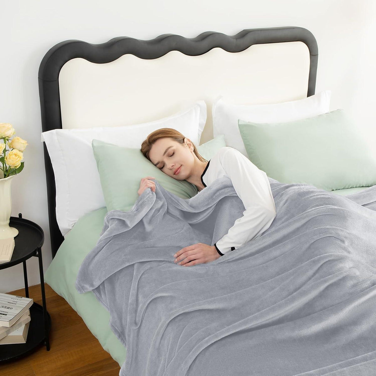 Kuscheldecke Flanell 220x240 cm Hellgrau für 4 Jahreszeiten