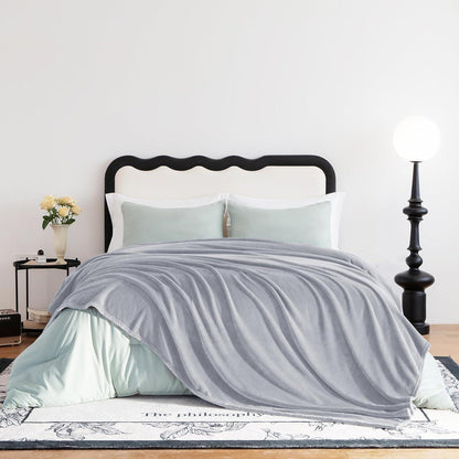 Kuscheldecke Flanell 220x240 cm Hellgrau für 4 Jahreszeiten