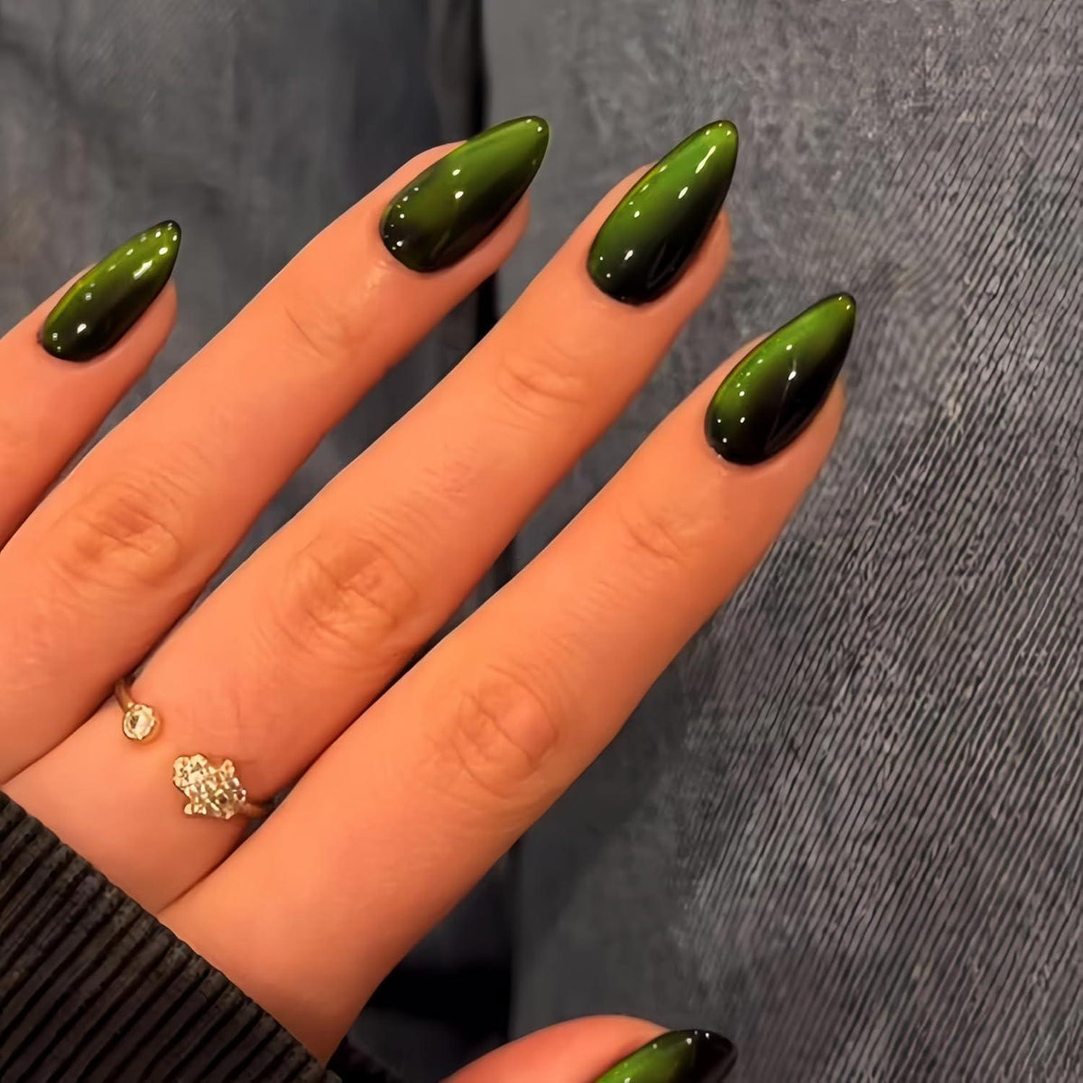 Schwarz Mandel Nägel zum Aufkleben mit Glitzer & Neon Grün