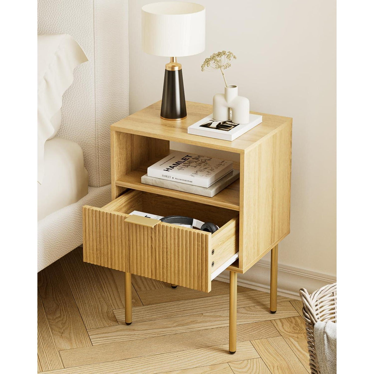 Nachttisch mit Schublade und Ablage, modern, Eiche