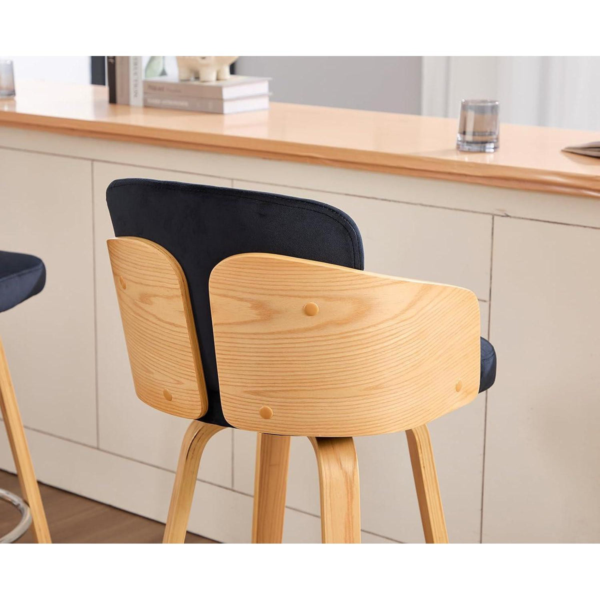 Barhocker Set 4er – Gepolsterte Samtbarhocker mit Holzbeinen