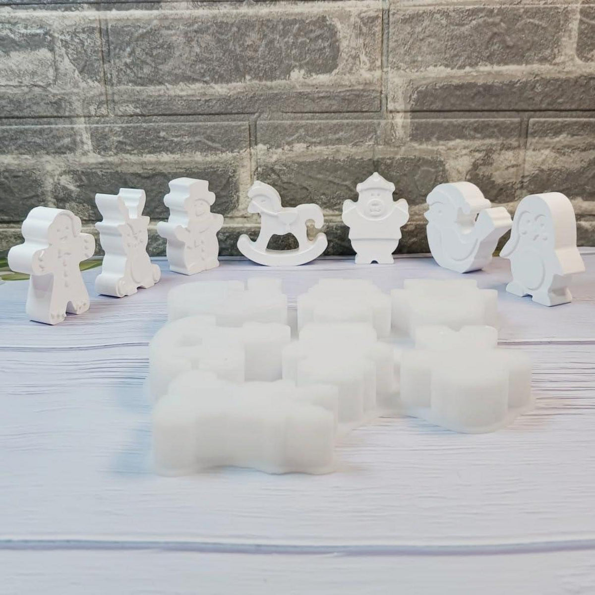 7x Silikonform Weihnachten: Weihnachtsmann, Elch, Schneemann