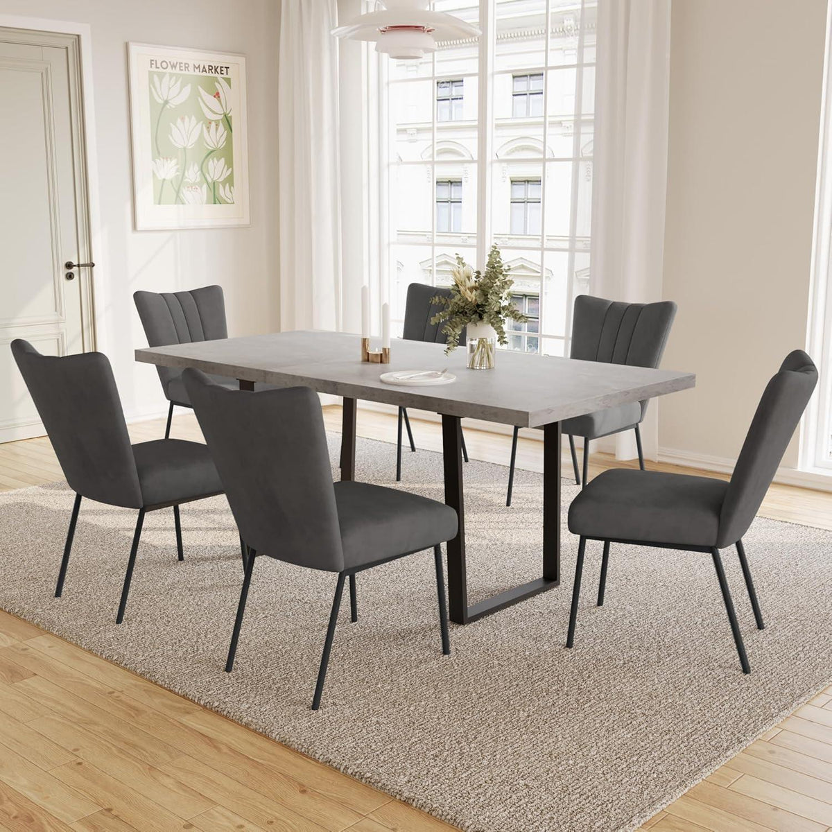 Ausziehbare Essgruppe mit Tisch und 6 grauen Stühlen