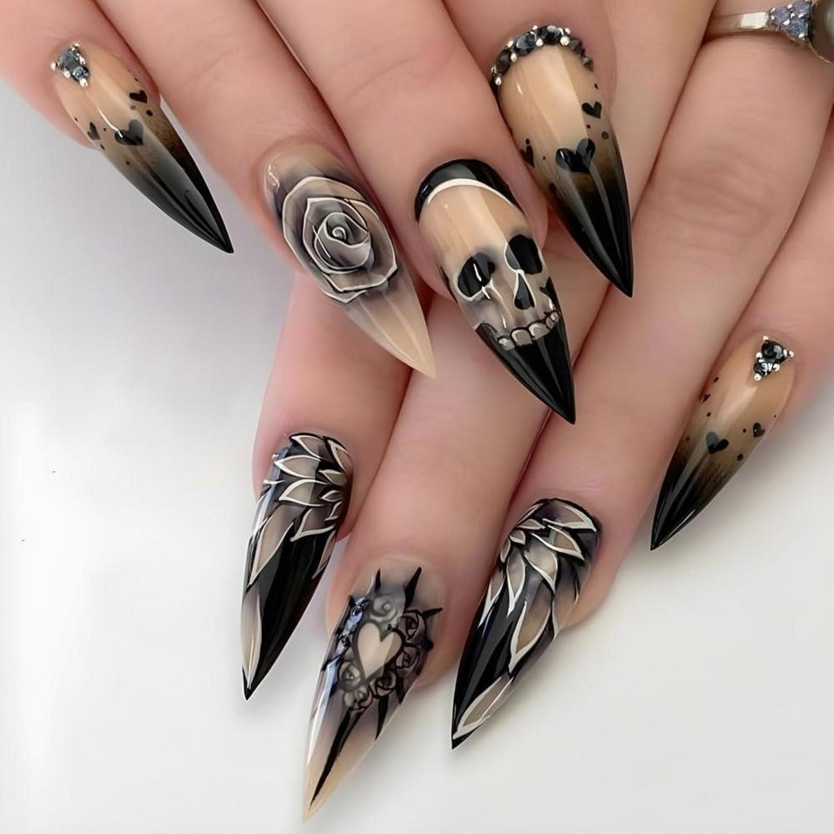 Halloween Press On Nails – Nude Gradient Schwarz & Horror Design