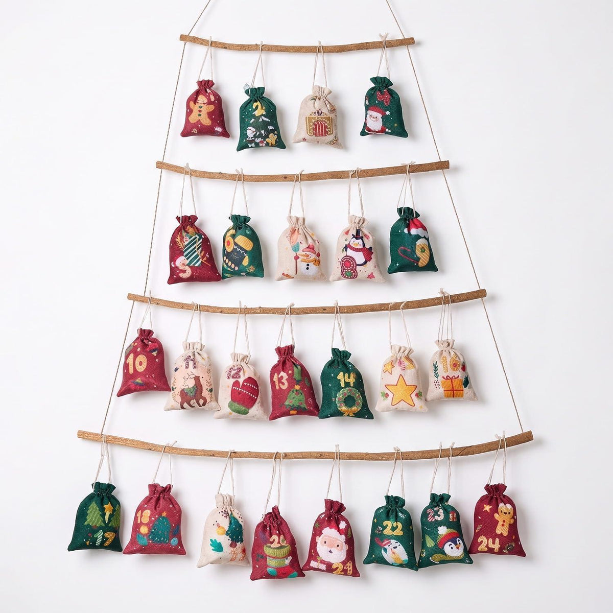Adventskalender zum Befüllen – 24 Stoffbeutel mit Holzklammern & Seil