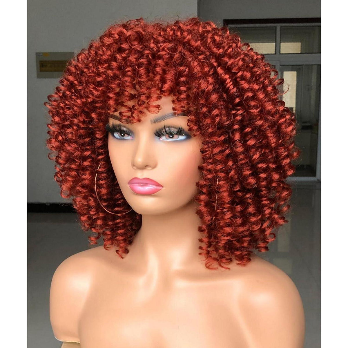 Lockige Afro-Perücke mit Pony – Hitzebeständig & Voluminös (Ingwer)