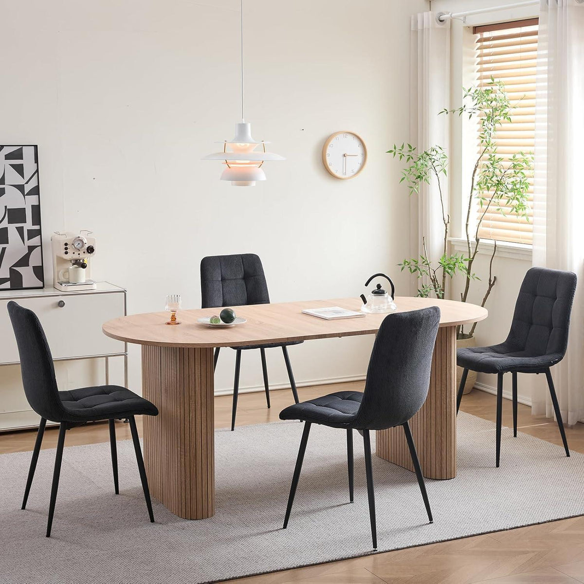 4er-Set Esszimmerstühle Nordic, Schwarz, Cord & Metall