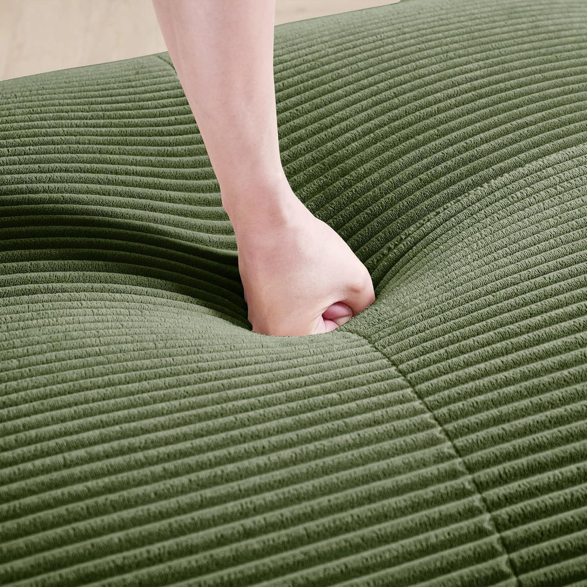 L-förmiges Sofa mit Cordstoff – Grün, 4-Sitzer + Hocker
