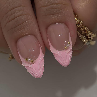 Pinke Mandel Press On Nägel mit Blumen & Goldperlen