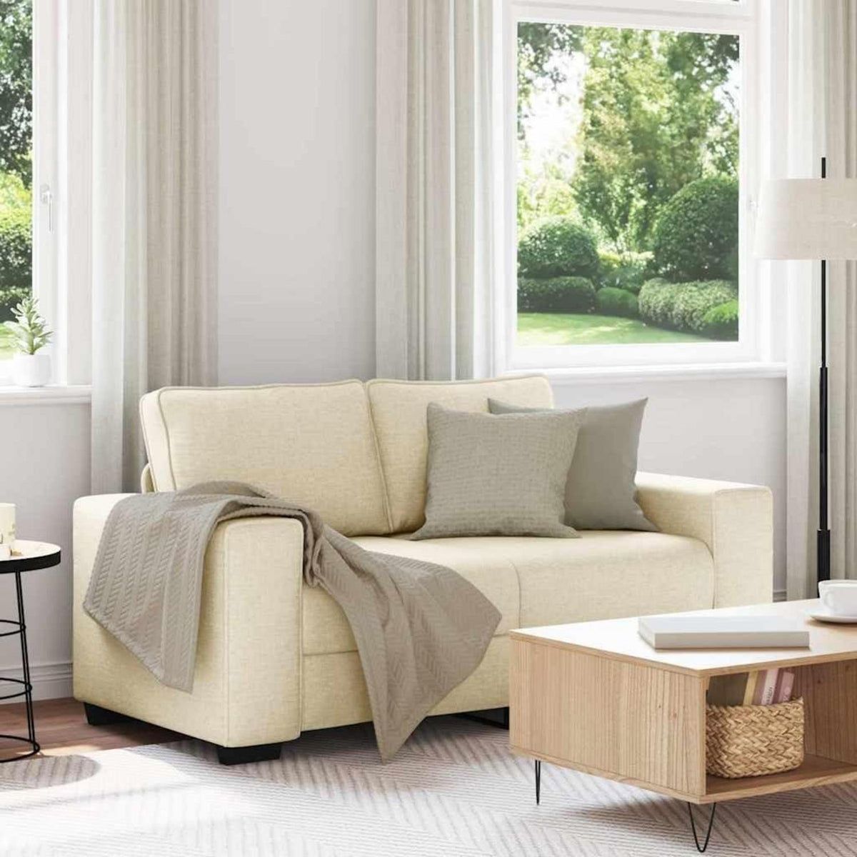 Bequemes 2-Sitzer Sofa im Modern-Stil, Creme
