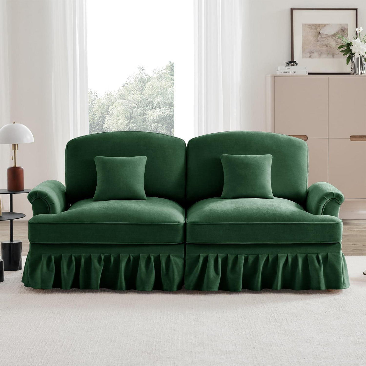 2-Sitzer Sofa Mittelalter-Modern, Grün mit Rüschenschürze
