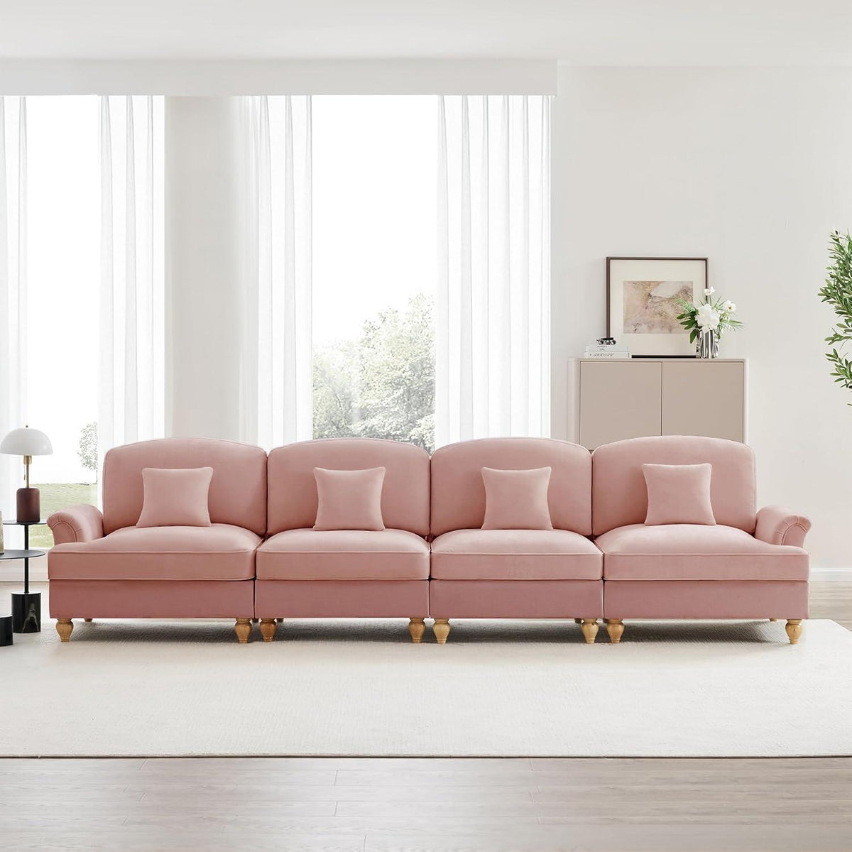 4-Sitzer Sofa Mittelalter-Modern Rosa mit Rüschenschürze & Kissen