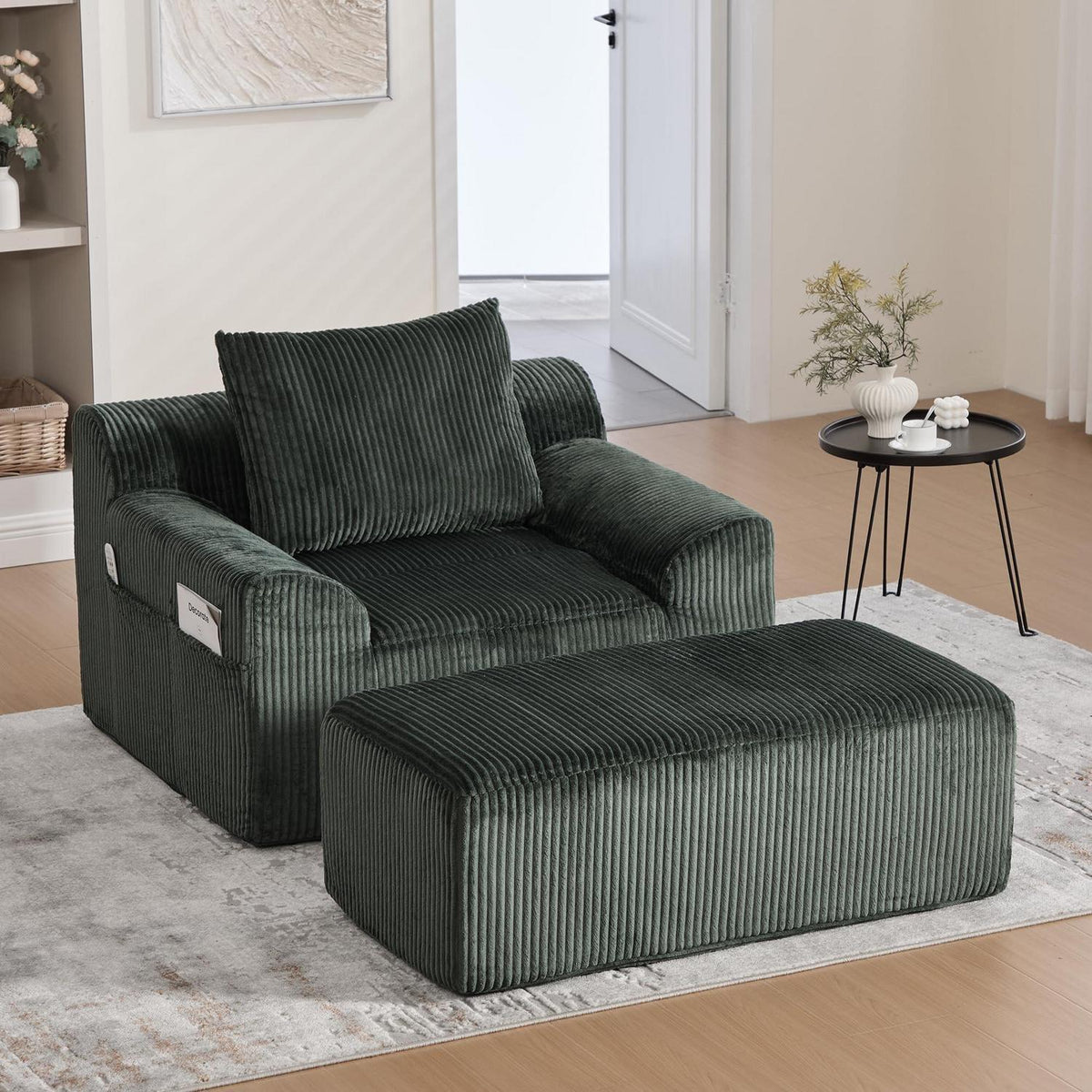 Übergroßer Cord Sessel mit Fußhocker & Seitentaschen – Smaragd