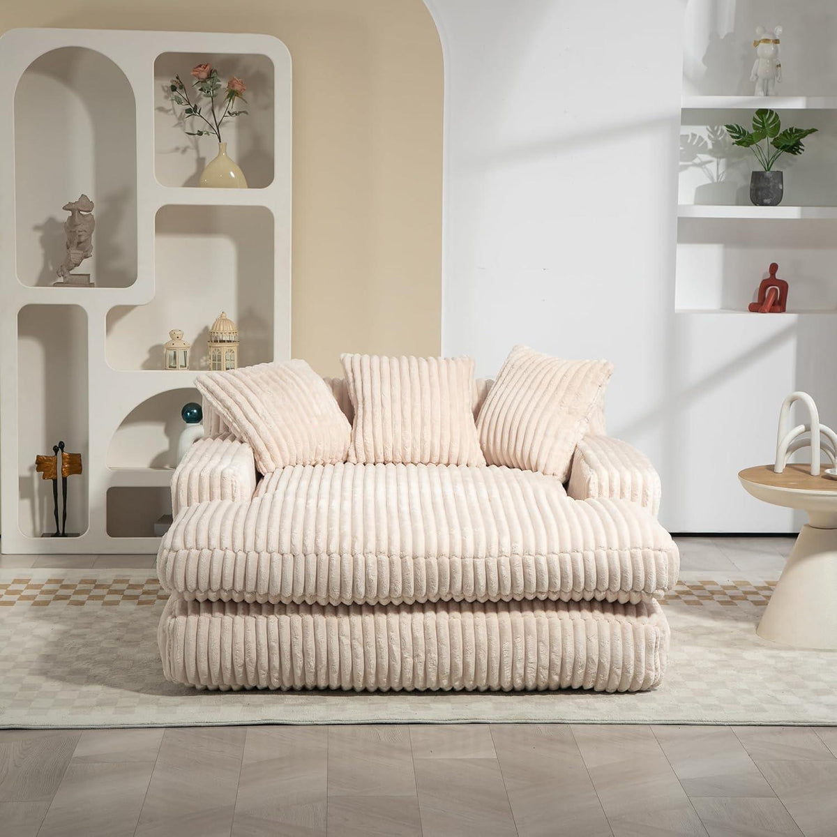 Cloud Sofa: Beiges Cord Schlafsofa mit 3 Kissen & hoher Tragkraft