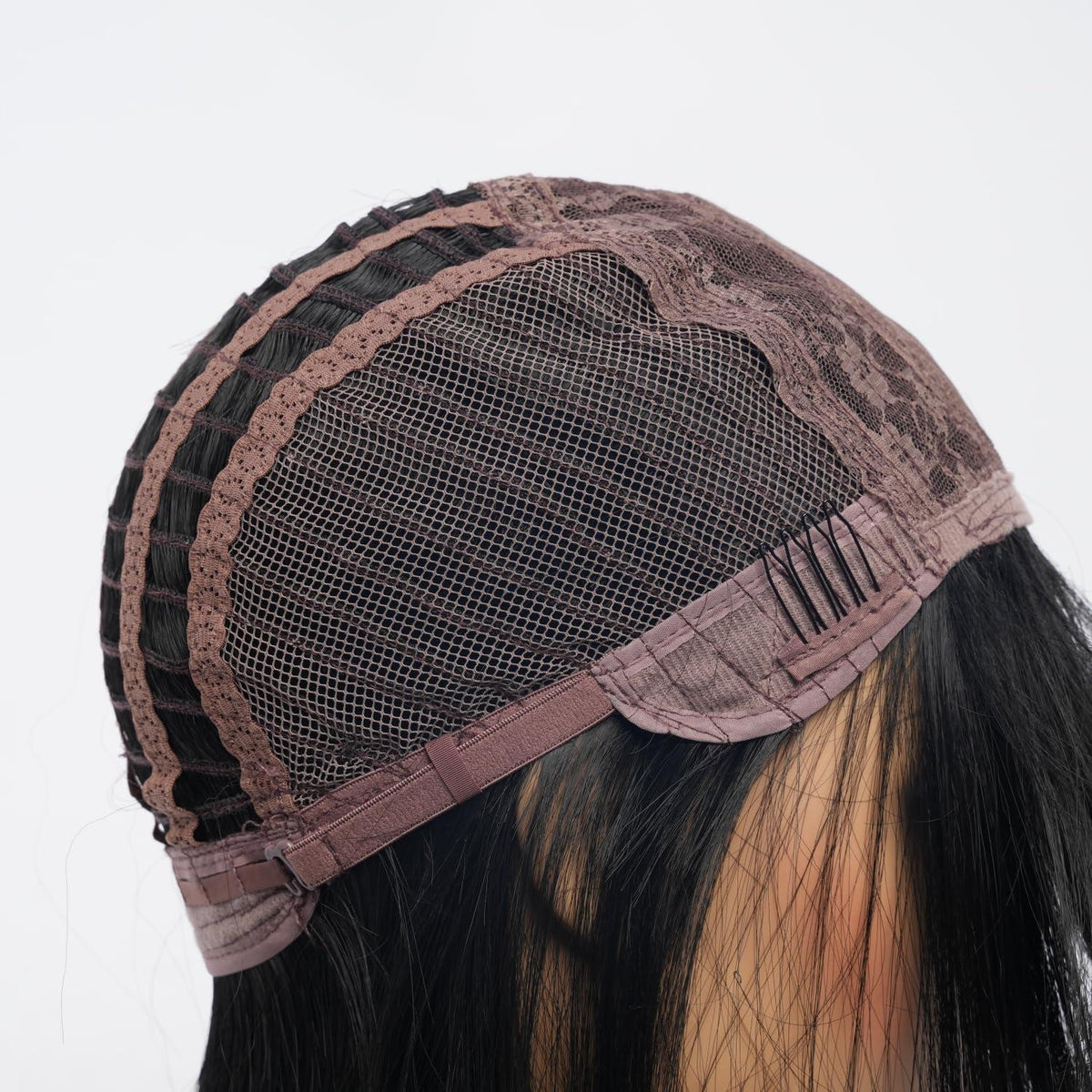 Schwarze Wellenperücke 40cm – Natürlicher Look & Hitzebeständig