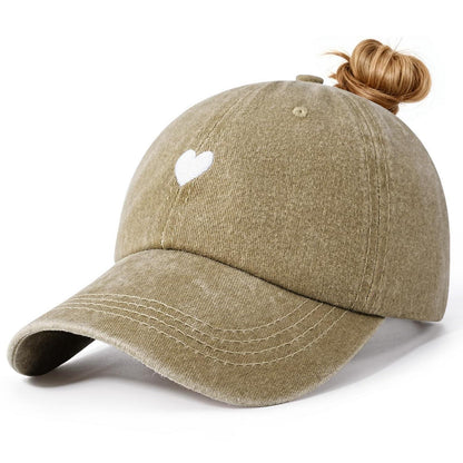 Damen Baseball Cap mit Zopf Loch & Vintage Stickerei