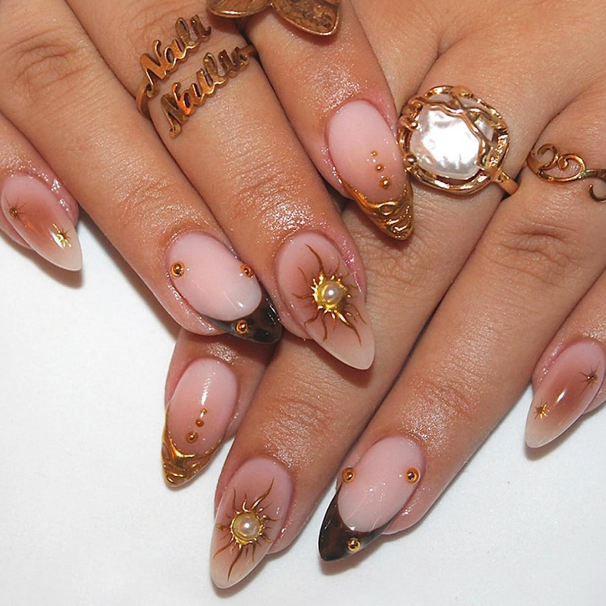 Press on Nails Mandel Nude Rosa mit Gold Stern