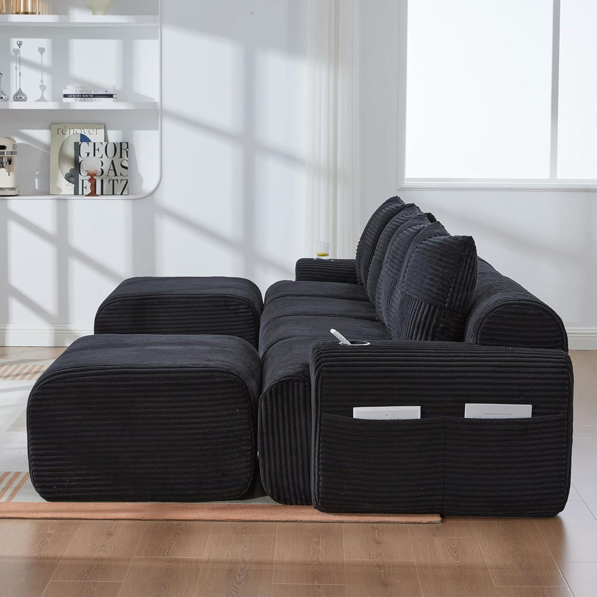 4-Sitzer Cord Sofa mit Hockern | Modular, Getränkehalter & Stauraum