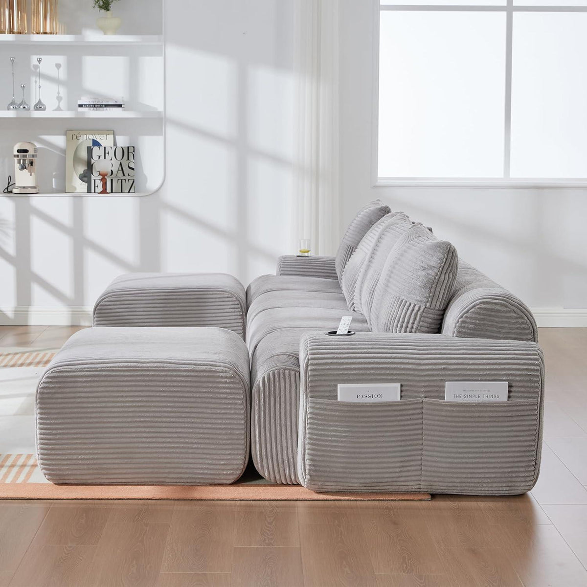 4-Sitzer Cord Sofa mit Hockern | Modular, Getränkehalter & Stauraum